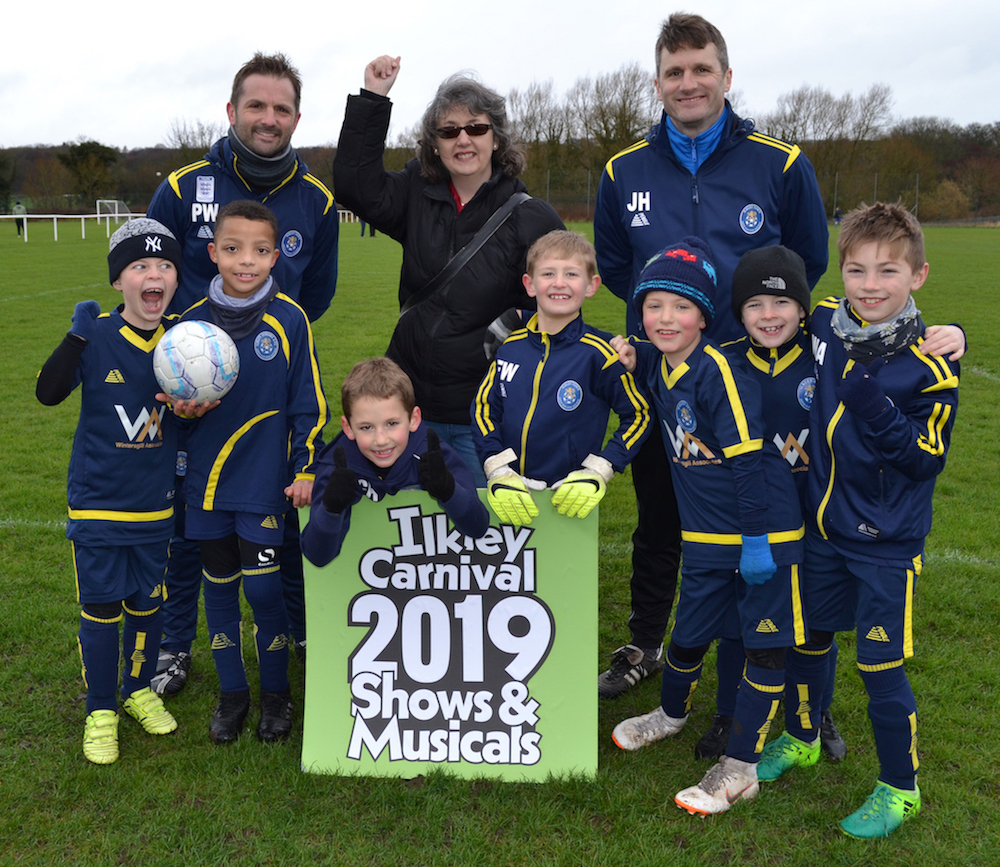 L-R (top) Paul Wintersgill coach, Karen Hitchin carnival committee member and John Healey coach. L-R (bottom) Juniors U8 Bears Toby Stephens, Jonah Cox-Gifford, George Healey, Finlay Warden, Levi Merritt-Smith and William Anderson. copy