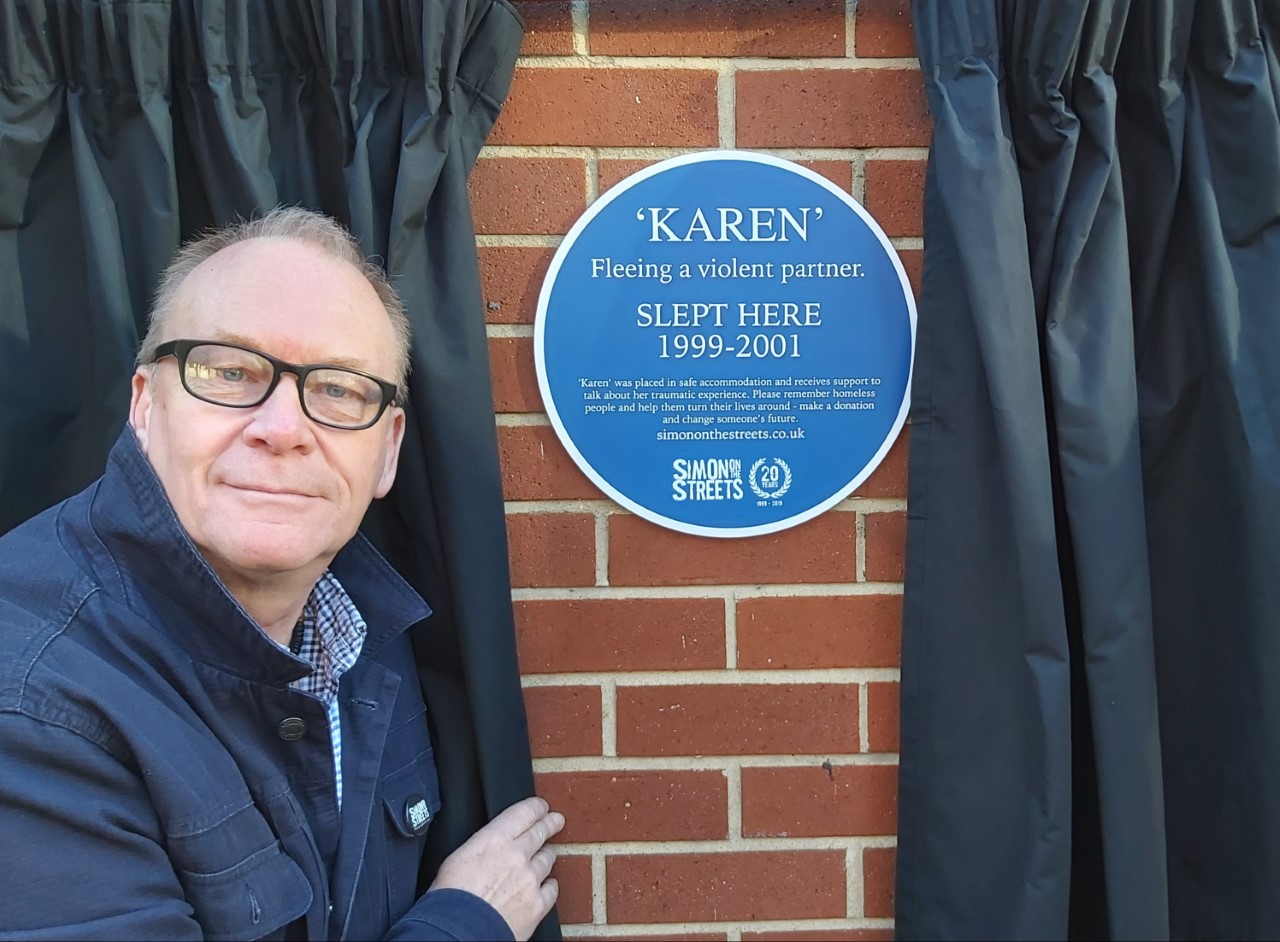 Eric Richardson with blue plaque