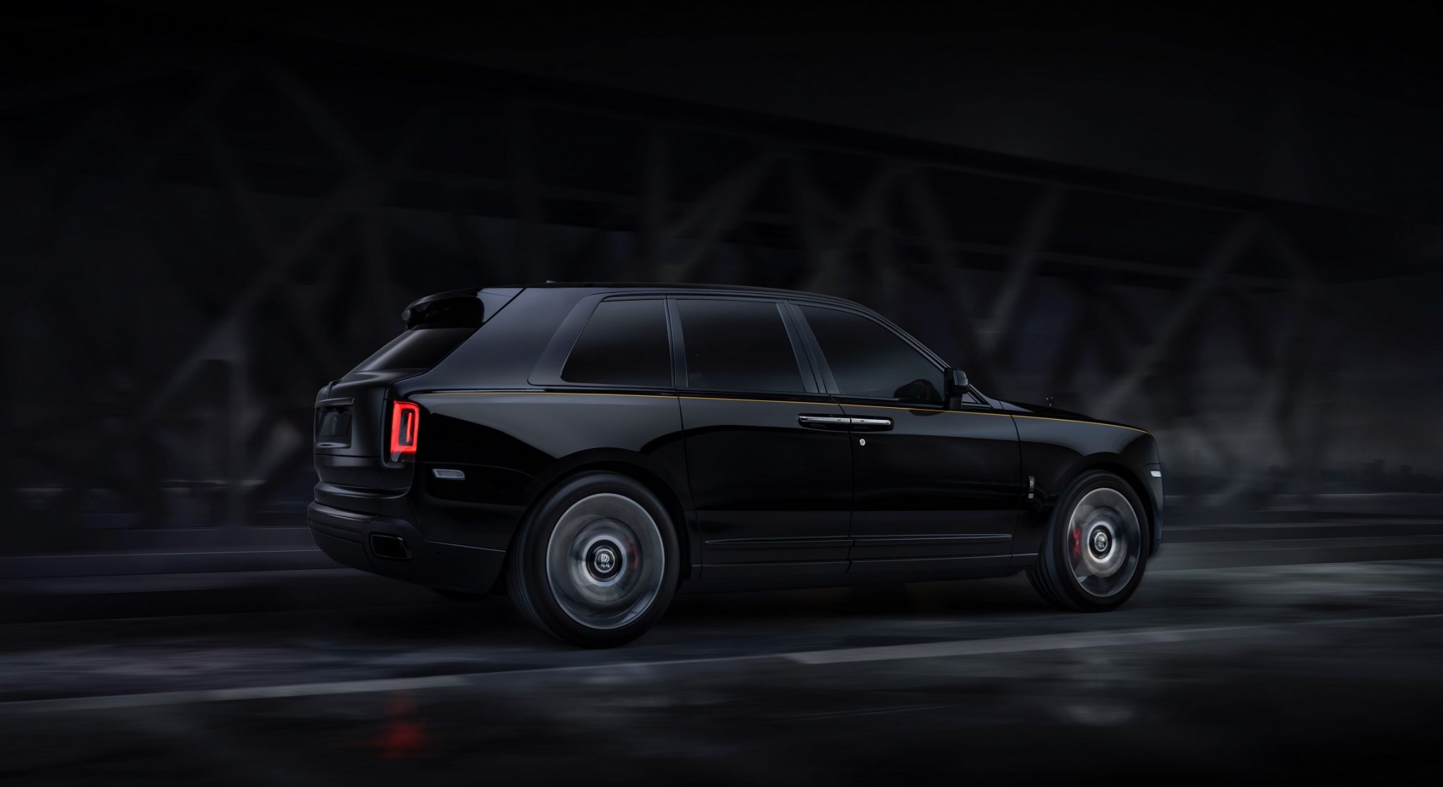Black Badge Cullinan Side 2 Image (small size)
