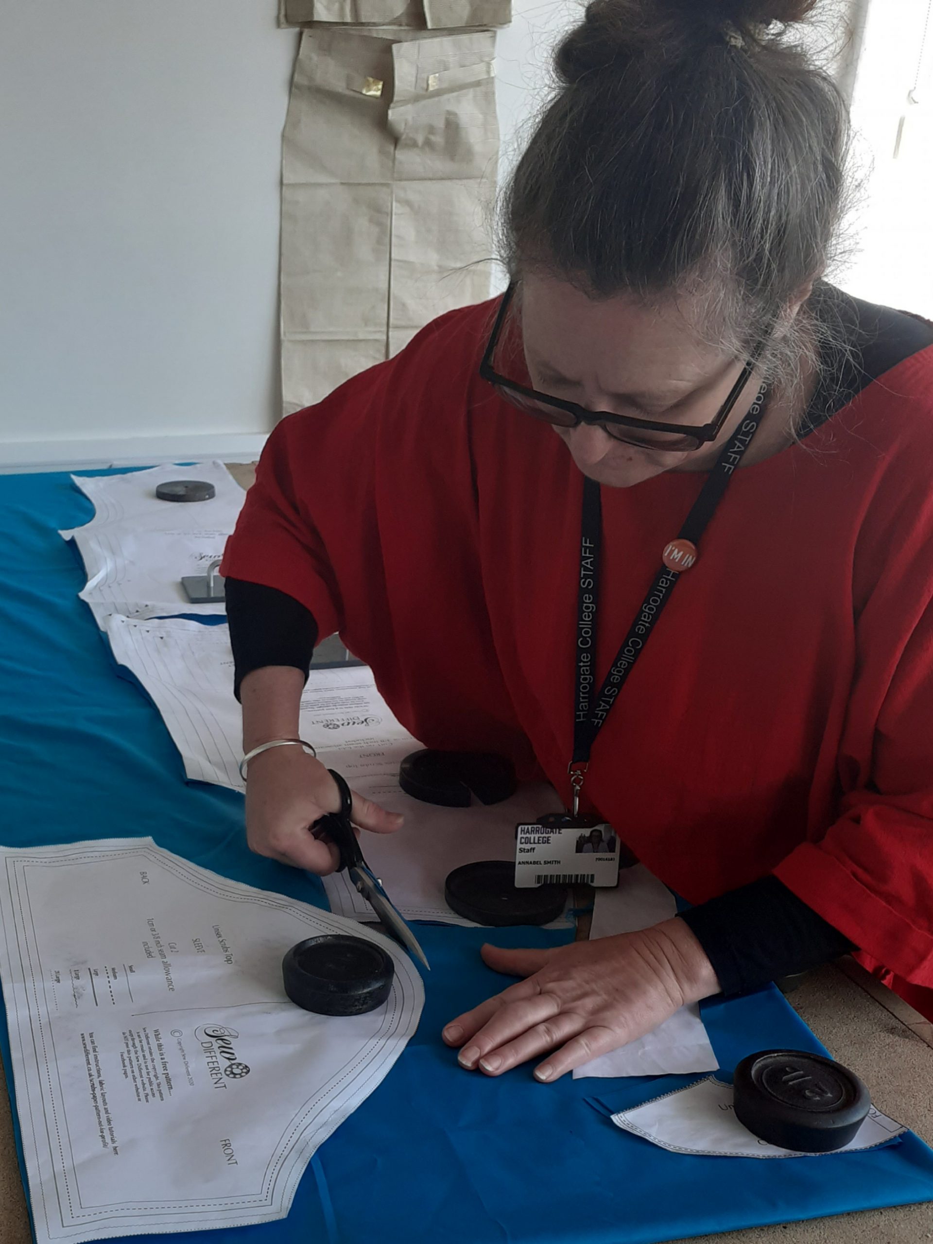 1 Annabel Smith making scrubs for Harrogate Scrubbers.