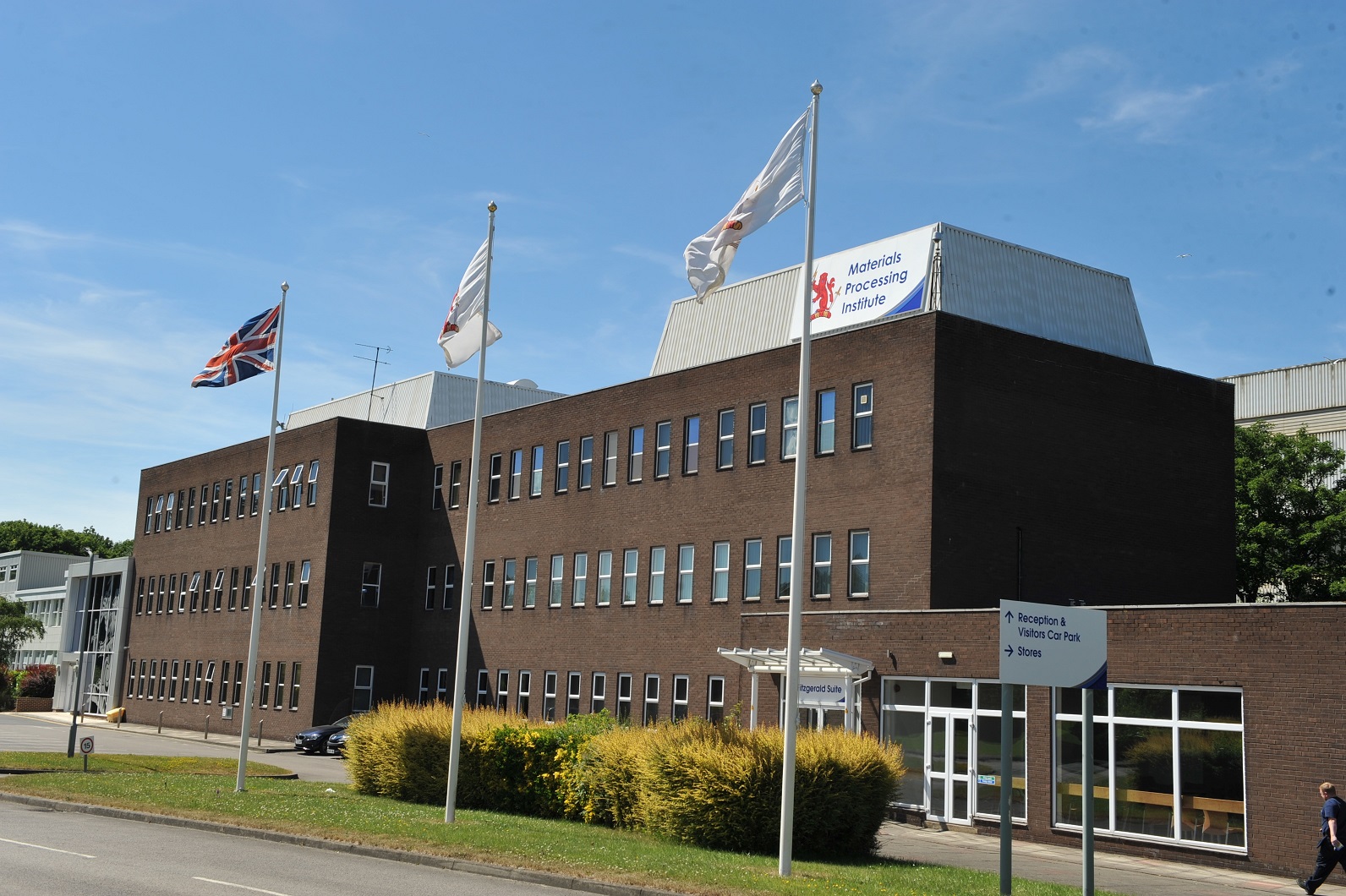 INSTITUTE1 2-31ed9e24