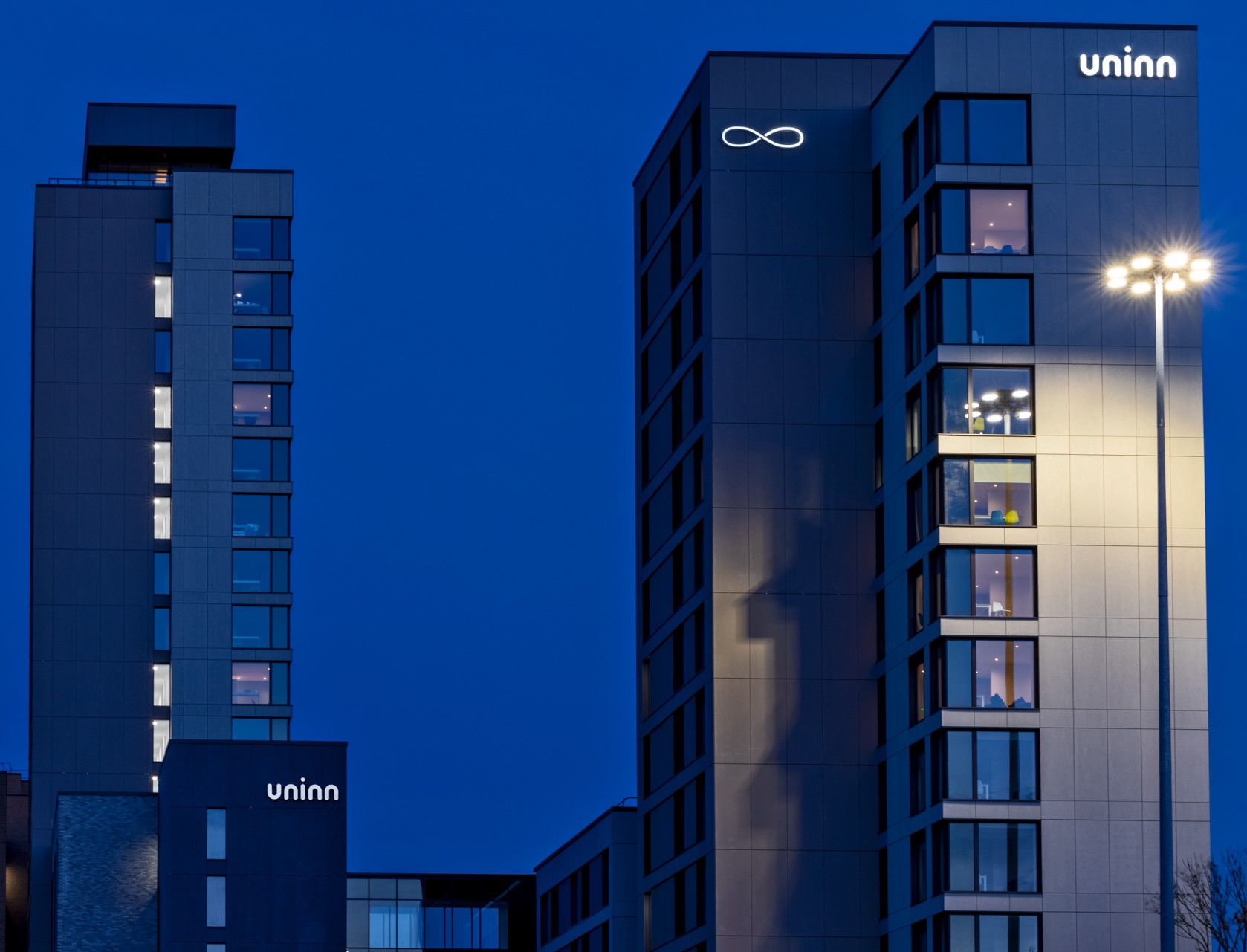 UNINN landscape night - Credit Cloud9 Photography Widd Signs-d734703d