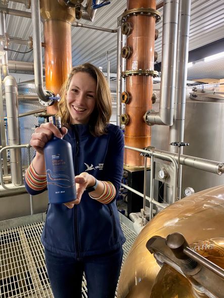 Jenni Ashwood with the medal winning Cream Liqueur r-112c1c61