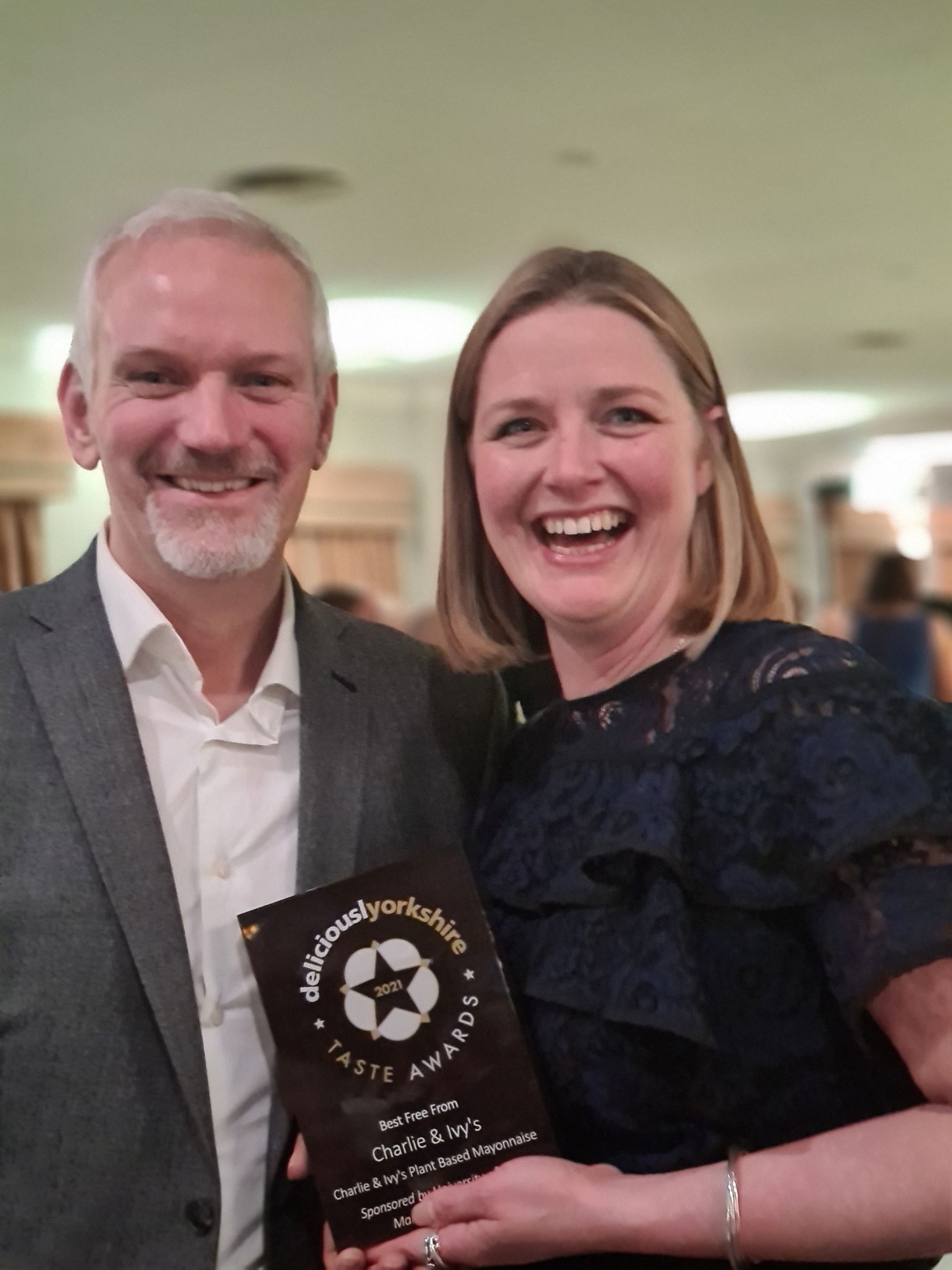 Richard Sharp and Jennie Palmer with the Taste Award-3bddc5ad