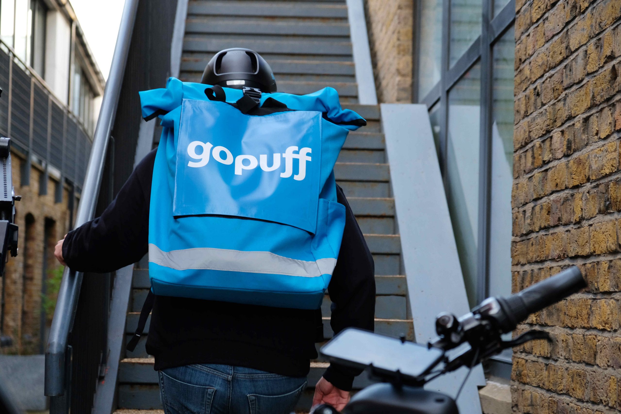 Gopuff_delivery1-b8951e12