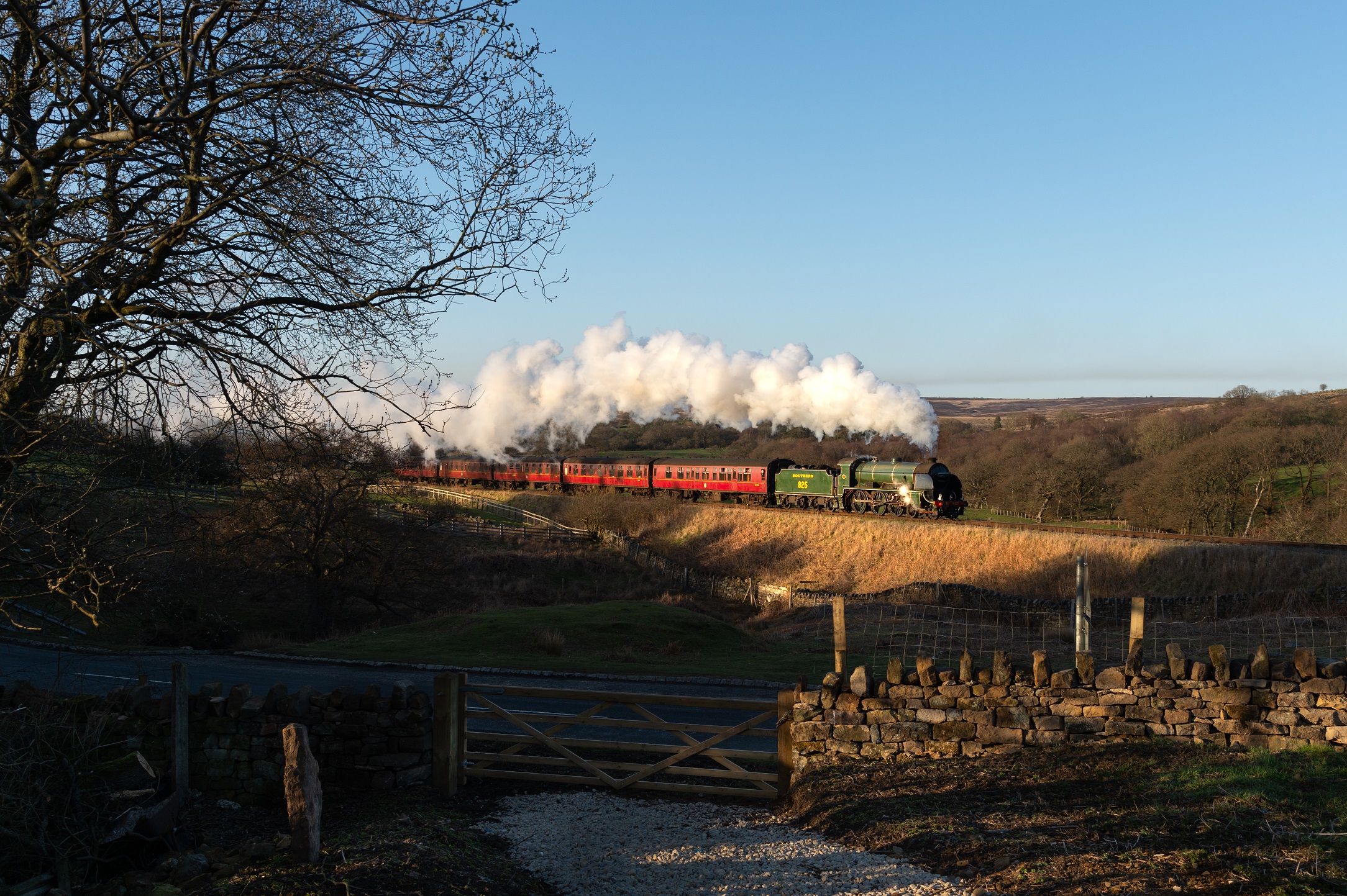 Steam locomotive No. 825 - Andrew Jeffery